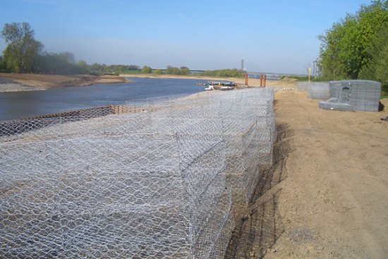 IGG Wasserbau Uferschutz Flussmatratzen